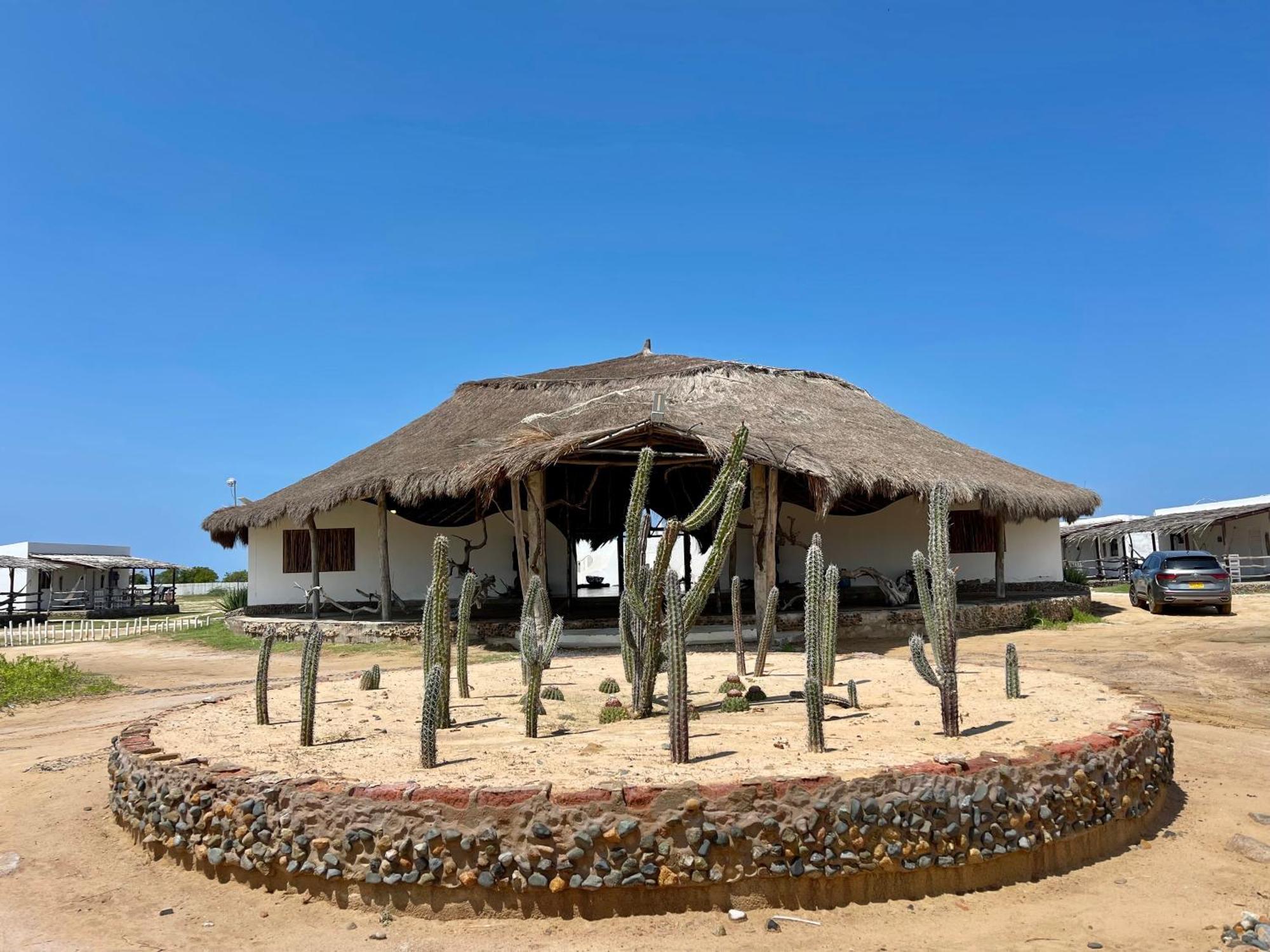 Aiwa Hotel Mayapo