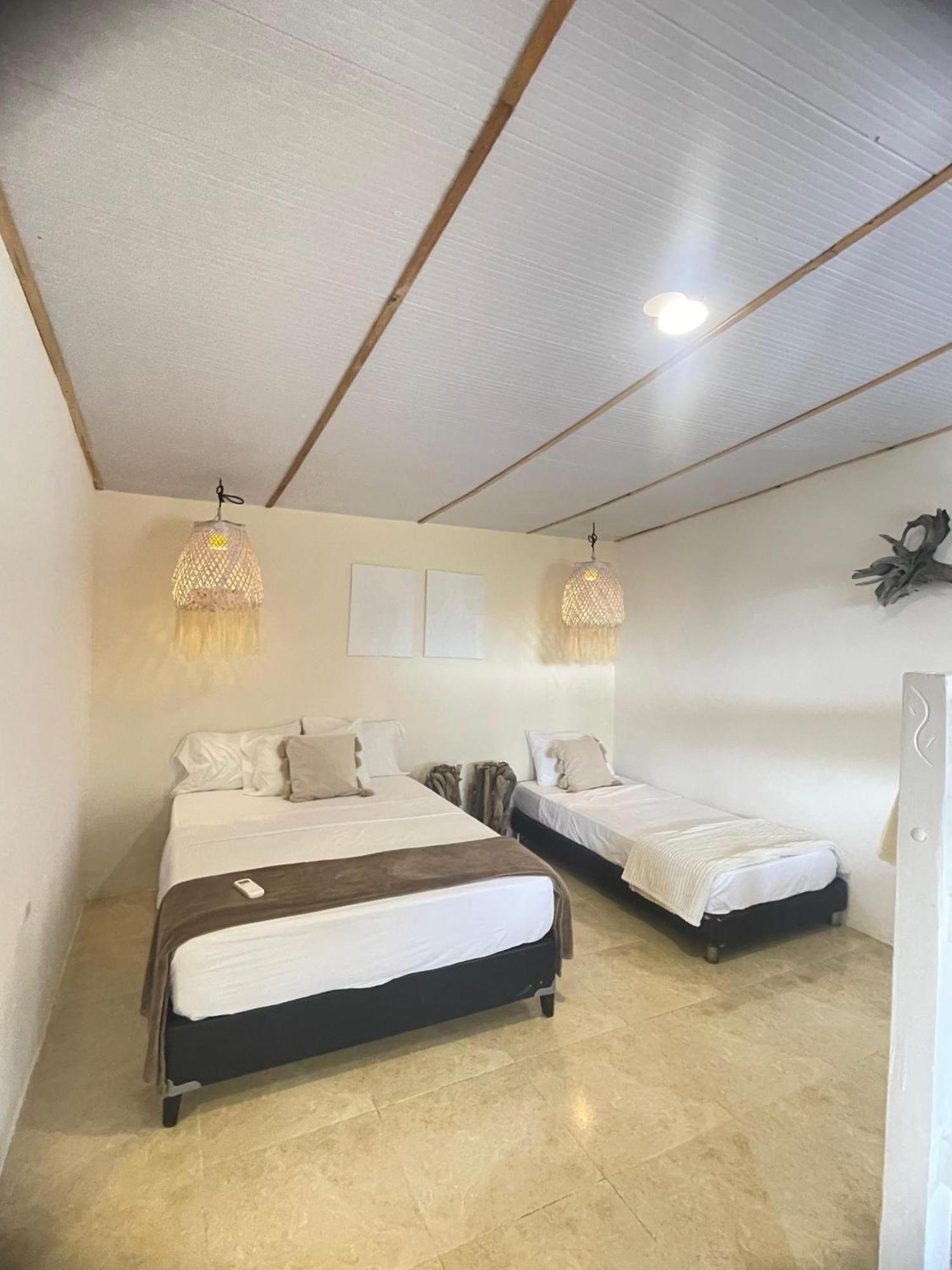 Aiwa Hotel